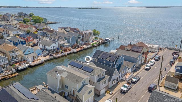 40 W 13th Road, Broad Channel, NY 11693