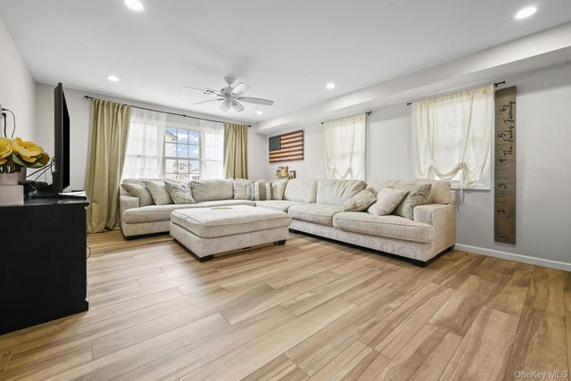 40 W 13th Road, Broad Channel, NY 11693