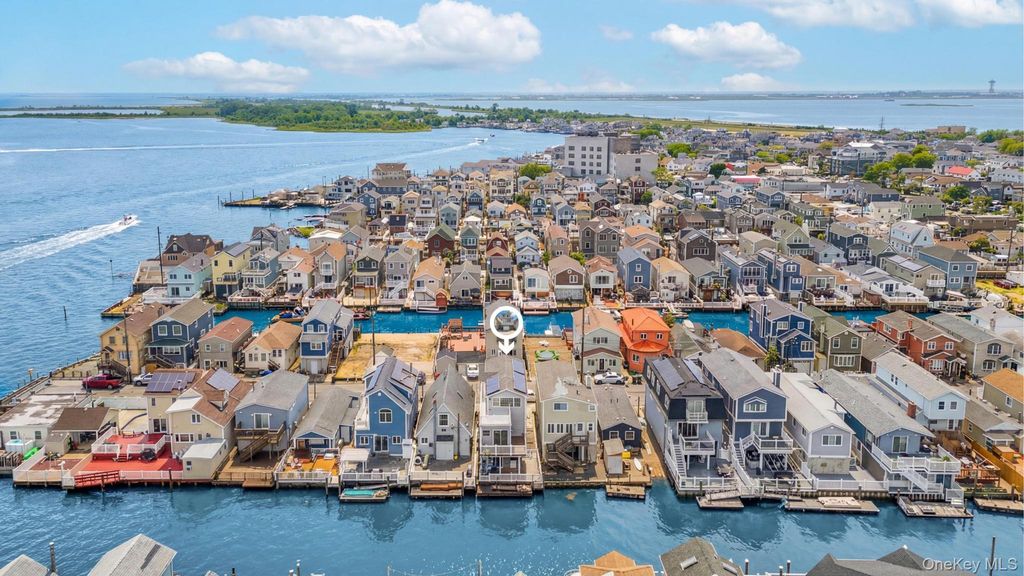 40 W 13th Road, Broad Channel, NY 11693