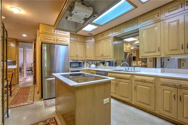 4500 Ocean Dr 9A, Corpus Christi, TX 78412