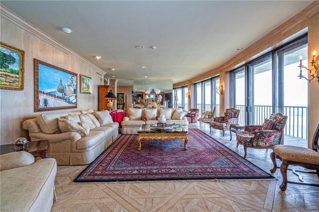 4500 Ocean Dr 9A, Corpus Christi, TX 78412