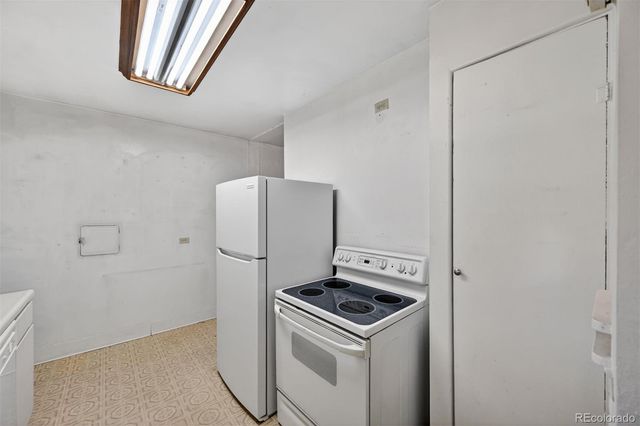 3051 S Downing Street, Englewood, CO 80113