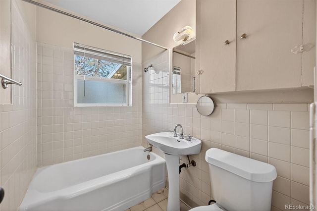 3051 S Downing Street, Englewood, CO 80113