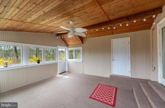 45 IROQUOIS DR, Royersford, PA 19468