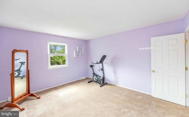 45 IROQUOIS DR, Royersford, PA 19468