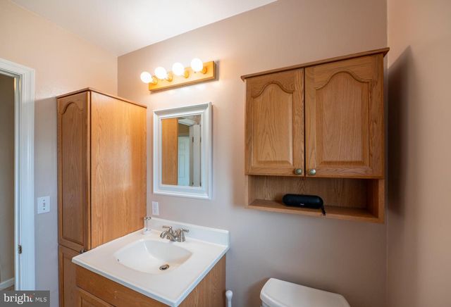 45 IROQUOIS DR, Royersford, PA 19468