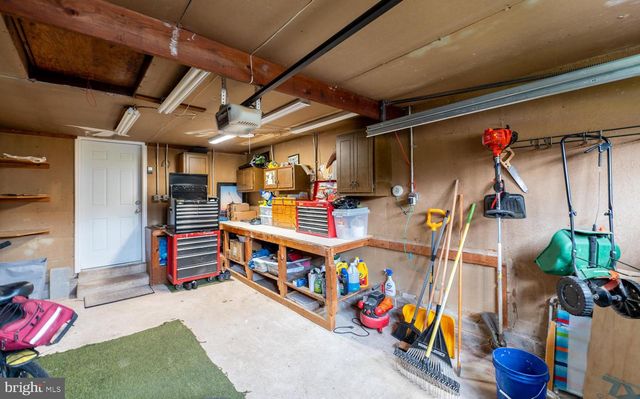 45 IROQUOIS DR, Royersford, PA 19468