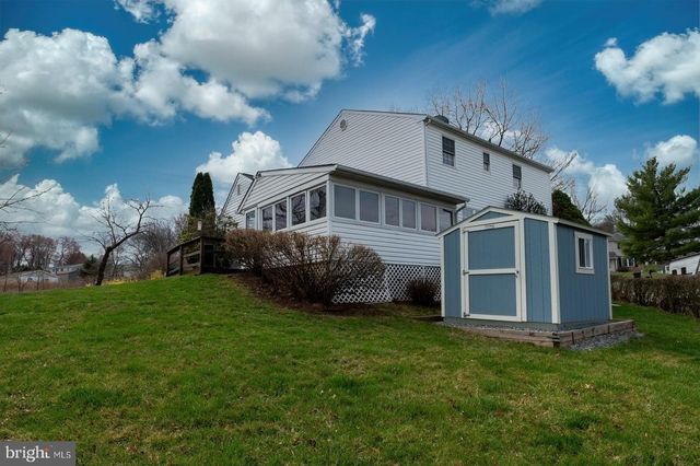45 IROQUOIS DR, Royersford, PA 19468