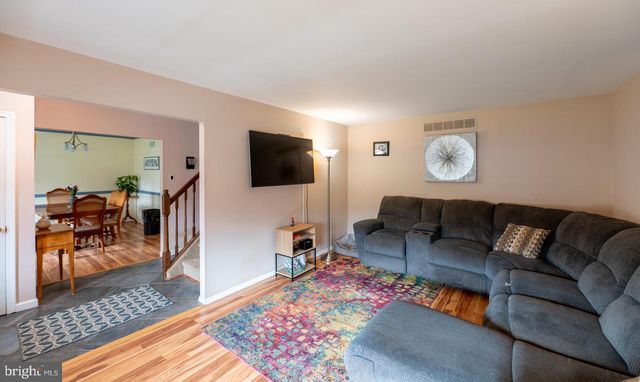 45 IROQUOIS DR, Royersford, PA 19468