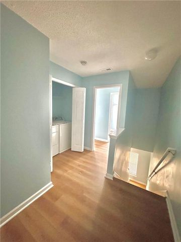 3871 Pleasant Oaks Drive, Lawrenceville, GA 30044