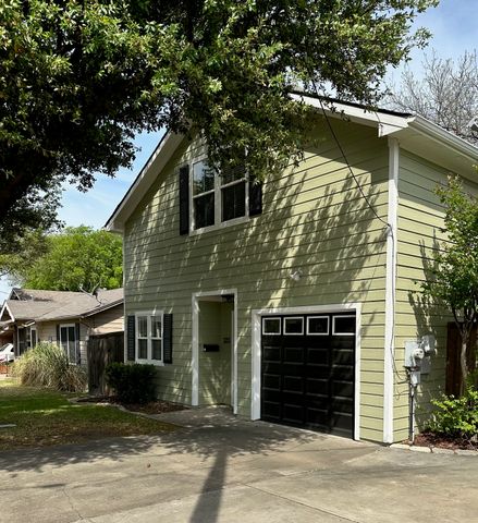 525 Estill Street, Grapevine, TX 76051