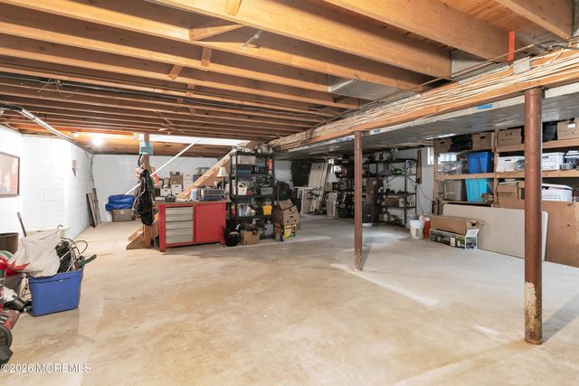 9 New Monmouth Road, Middletown, NJ 07748