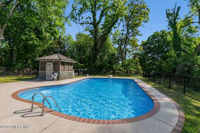 9 New Monmouth Road, Middletown, NJ 07748