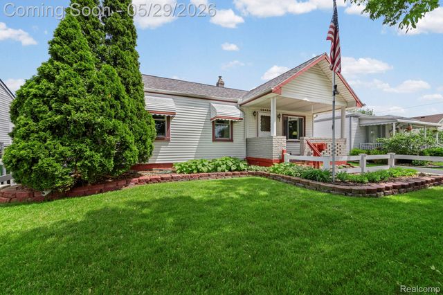 12435 Agnes Street, Southgate, MI 48195
