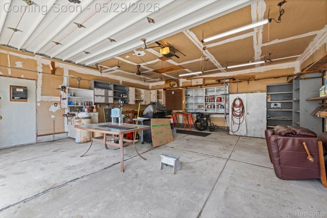12435 Agnes Street, Southgate, MI 48195