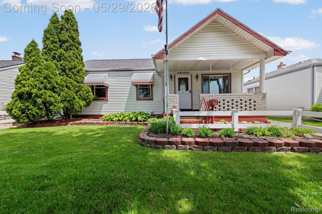 12435 Agnes Street, Southgate, MI 48195