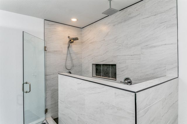 933 Charleston Court, Bedford, TX 76022