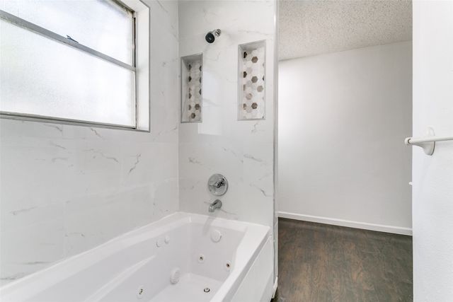 933 Charleston Court, Bedford, TX 76022