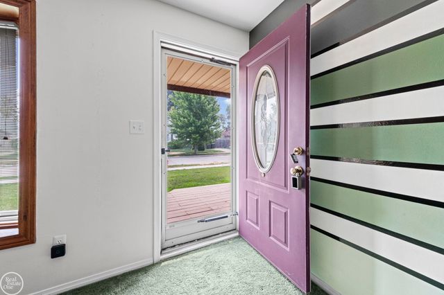 28203 Florence Street, Saint Clair Shores, MI 48081
