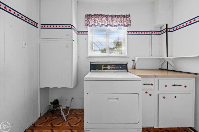 28203 Florence Street, Saint Clair Shores, MI 48081