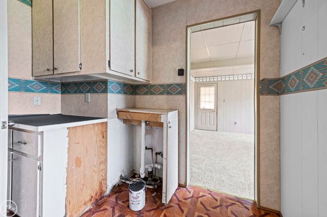 28203 Florence Street, Saint Clair Shores, MI 48081