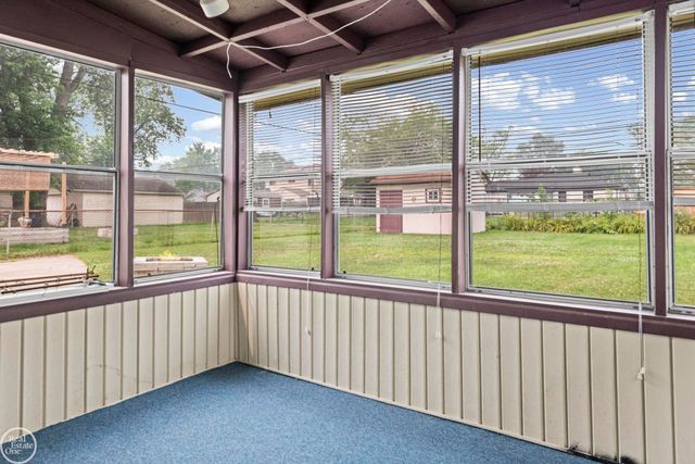 28203 Florence Street, Saint Clair Shores, MI 48081