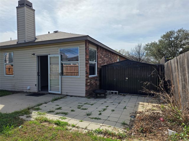 8109 Serenity Way, Denton, TX 76210