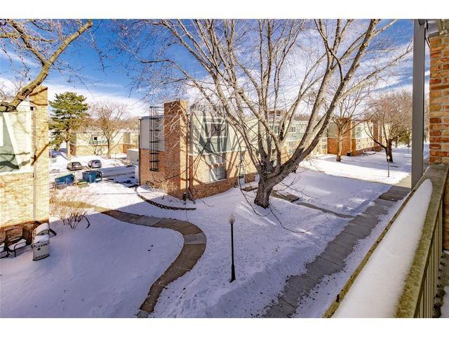 7414 W 22nd Street 315, Saint Louis Park, MN 55426