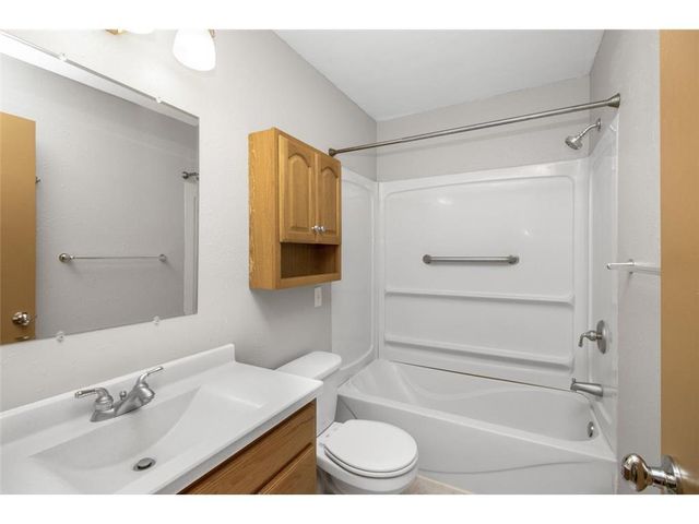 7414 W 22nd Street 315, Saint Louis Park, MN 55426