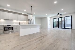 2209 S 1st ST 333, Austin, TX 78704