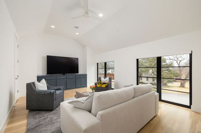 5019 Lark Lane, Dallas, TX 75209