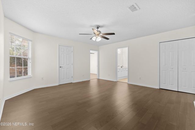 6239 DEVONHURST Drive, Jacksonville, FL 32258