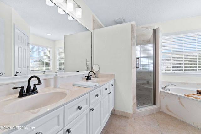 6239 DEVONHURST Drive, Jacksonville, FL 32258