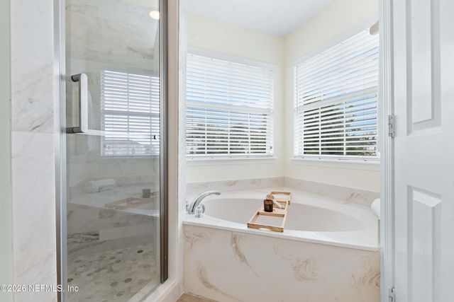 6239 DEVONHURST Drive, Jacksonville, FL 32258
