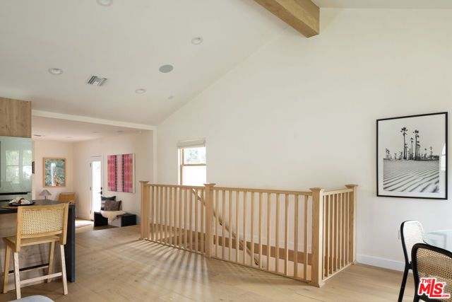3342 W 27th Street, Los Angeles, CA 90018