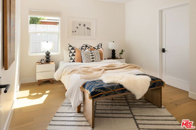 3342 W 27th Street, Los Angeles, CA 90018