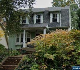 69 Woodland Road, Bloomfield, NJ 07003