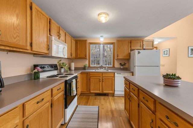 285 Blue Heron Road, Wellfleet, MA 02667