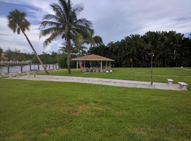 330 N Federal Highway 408, Deerfield Beach, FL 33441