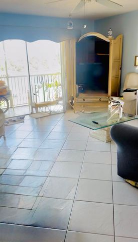 330 N Federal Highway 408, Deerfield Beach, FL 33441