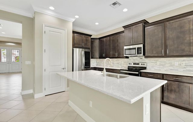 15684 Goldfinch Circle, The Acreage, FL 33470