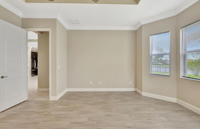 15684 Goldfinch Circle, The Acreage, FL 33470
