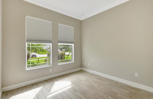 15684 Goldfinch Circle, The Acreage, FL 33470