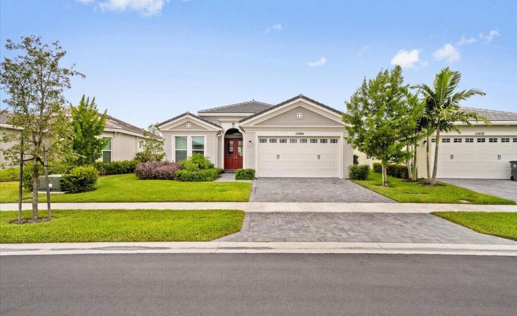 15684 Goldfinch Circle, The Acreage, FL 33470