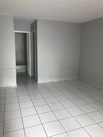 9810 Hammocks Blvd 202, Miami, FL 33196