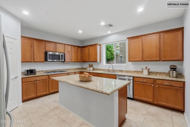 668 W Calle Ocarina, Sahuarita, AZ 85629