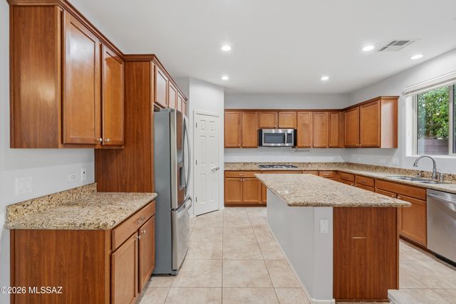 668 W Calle Ocarina, Sahuarita, AZ 85629