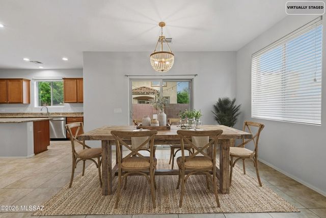 668 W Calle Ocarina, Sahuarita, AZ 85629