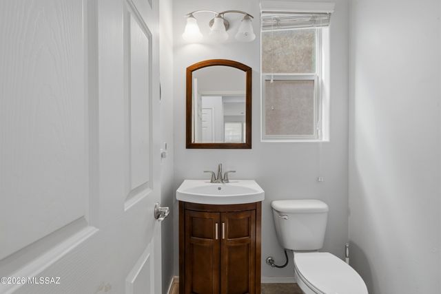 668 W Calle Ocarina, Sahuarita, AZ 85629