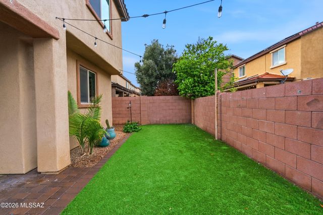 668 W Calle Ocarina, Sahuarita, AZ 85629